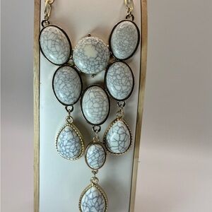 Elegant Gold and White Statement Necklace